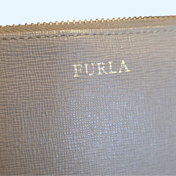 Furla 🪢 EUC Babylon Long Zip Wallet in Grey/Taupe - Picture 3 of 14